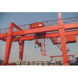 山東雙梁橋式起重機哪里好？還是泰安龍起重工好??！
