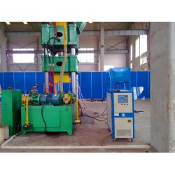 油式溫度控制機，導熱油模溫機，液壓模具油加熱器